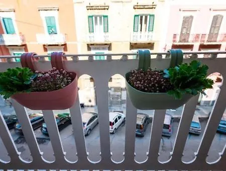 Dream House-camilla Bari