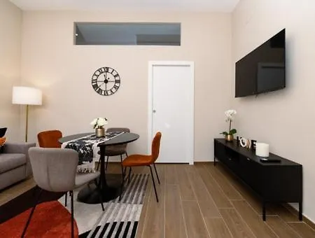 Dream House-camilla Bari